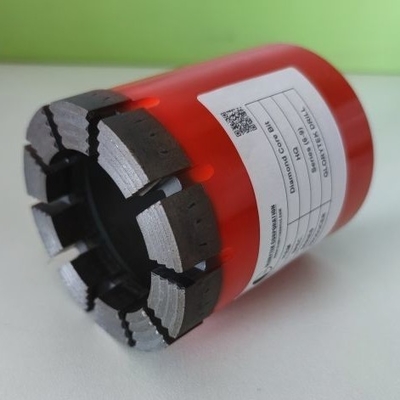 Strumenti per la perforazione di diamanti con base di diamanti impregnati
