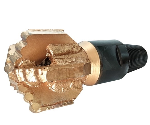 Perforazione PDC resistente per l'acqua per la perforazione di petrolio e gas 5 1/2 pollici di diametro