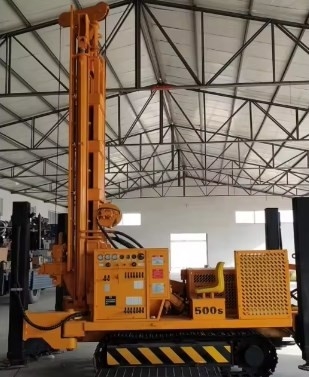 Vendita a caldo Motore diesel Top Hammer Hydraulic Rotary Water Well Drill Rig Con 500m di profondità di perforazione