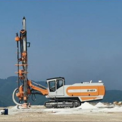 Apparecchi per la trivellazione di miniere aperte integrati DTH con sistema automatico di cambio della canna di trivellazione