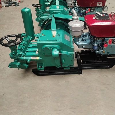 Pompa di fango per trivellazione ad alta pressione Pressione nominale 2,5 MPa Livello teorico 160L/min Peso 430Kg